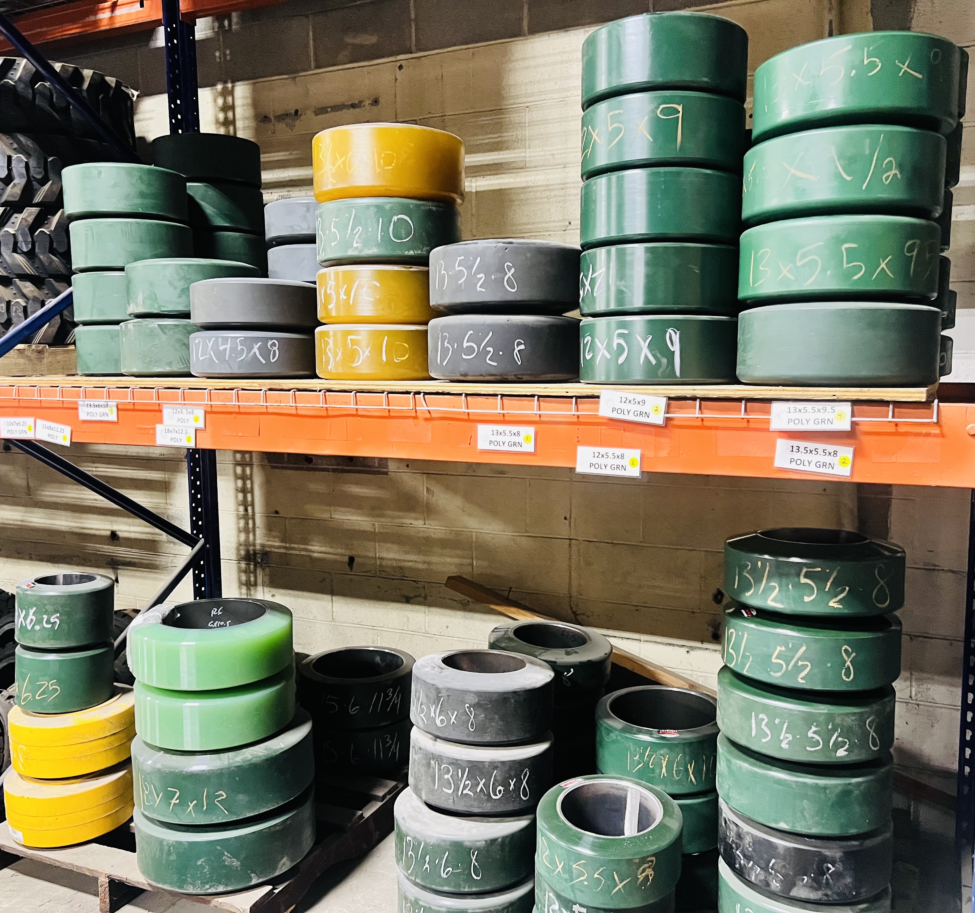 Polyurethane forklift tire compound