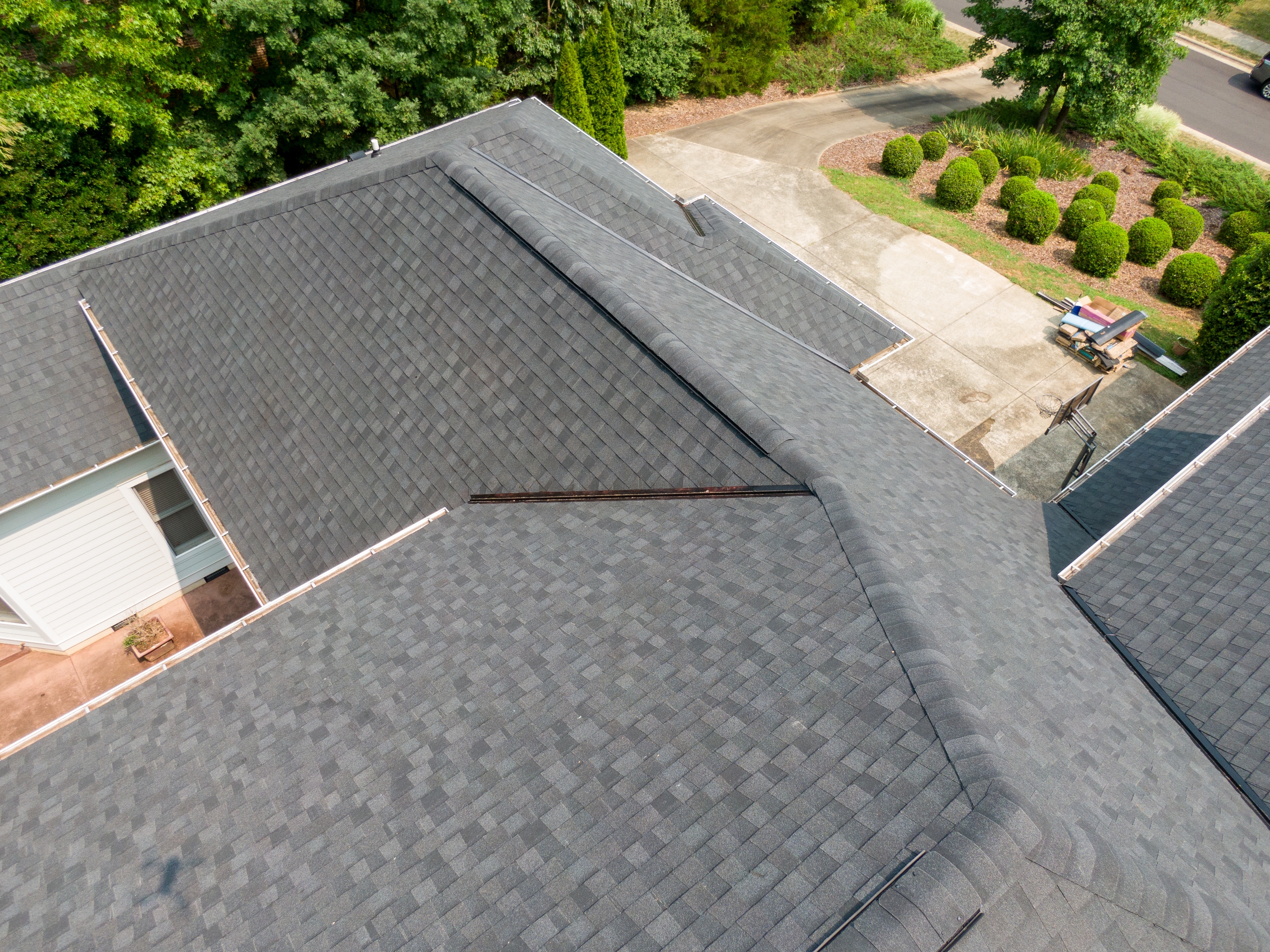 Woodstock's Most Trusted Roofers - Tom and Jerry's Roofing - Professional Roof Replacement