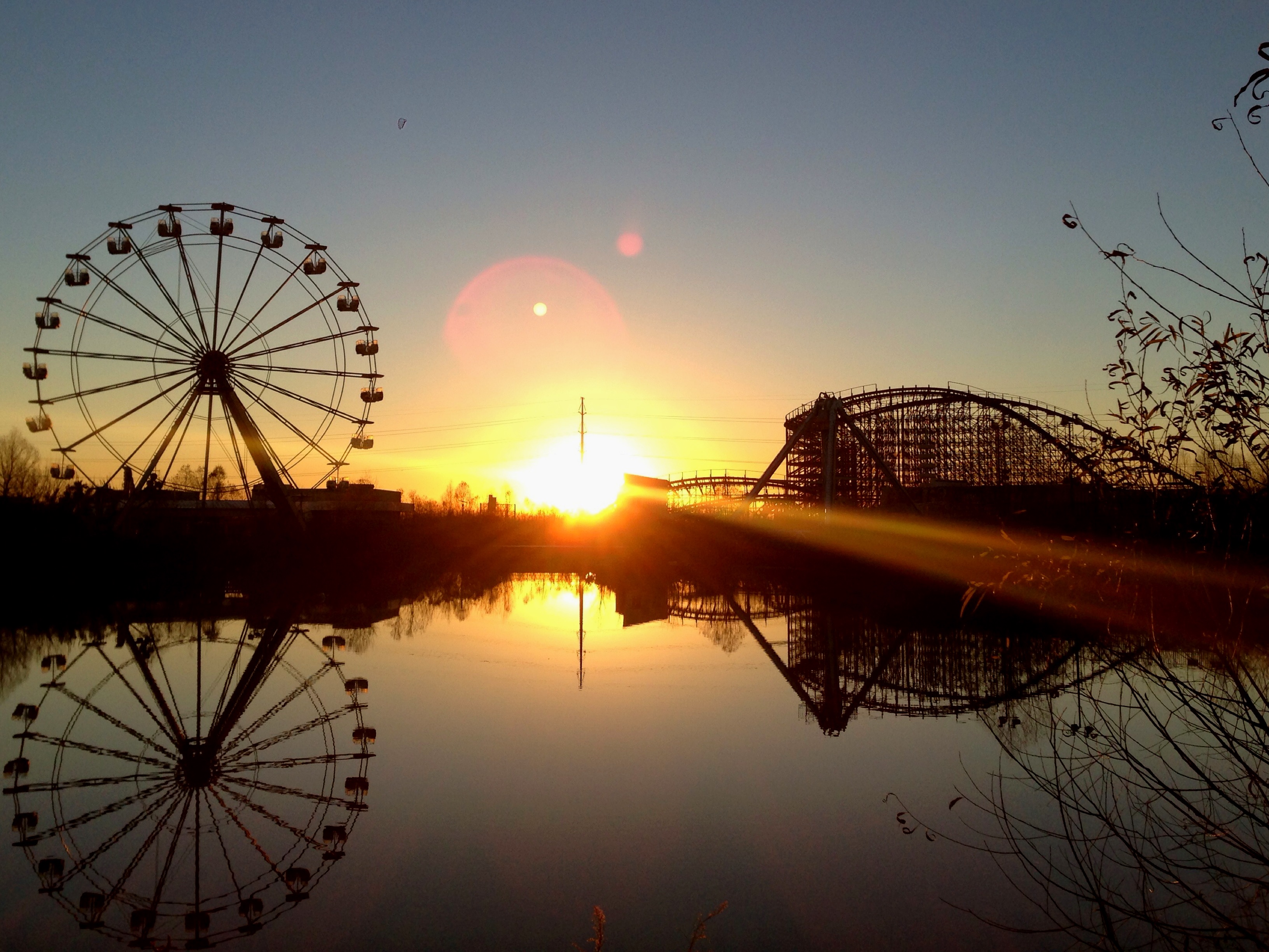 Six Flags New Orleans: The City's Most Abandoned Attraction